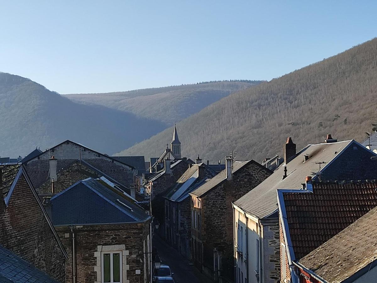 Entre Meuse Et Foret Revin  ภายนอก รูปภาพ